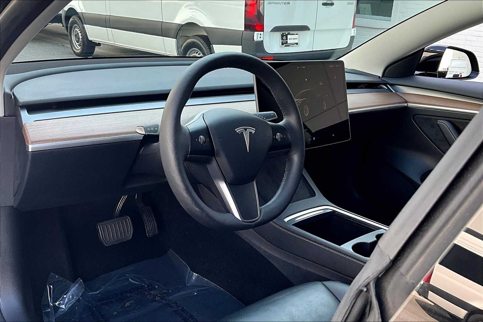 2022 Tesla Model 3 photo 16