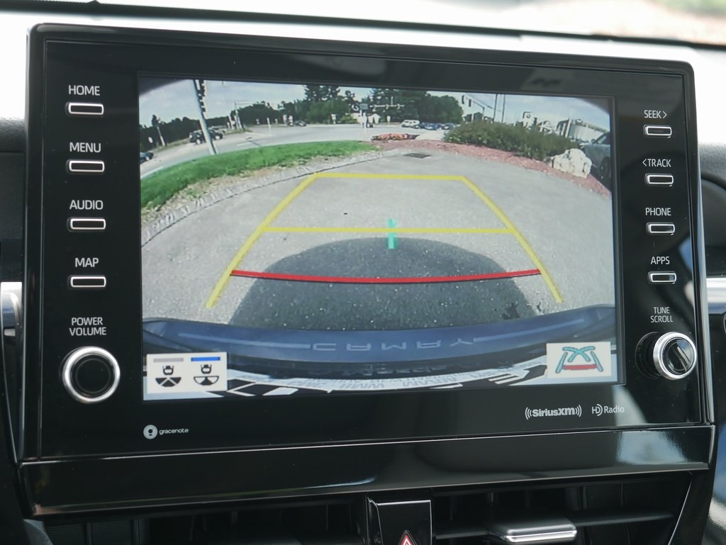 2021 Toyota Camry XLE photo 17