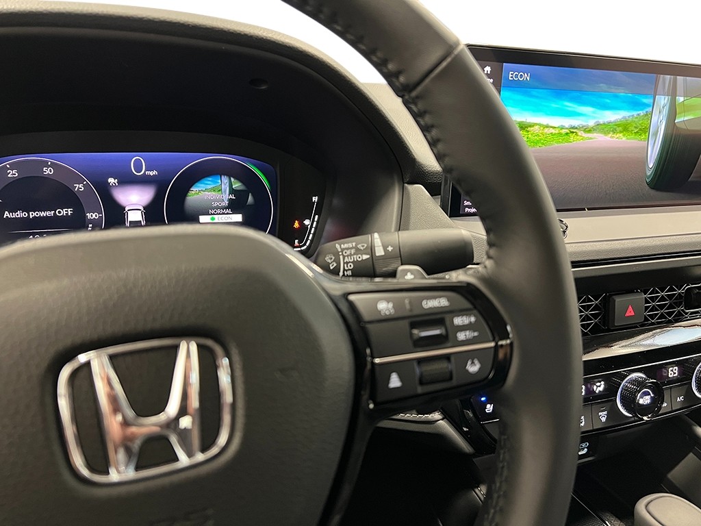 2025 Honda Accord Hybrid Touring photo 25