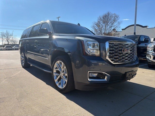 2019 GMC Yukon Denali's photo