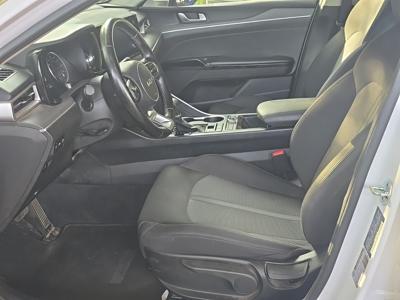 2022 Kia K5 LXS photo 4