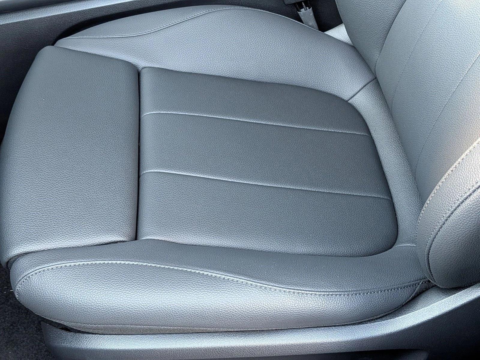 2026 Mercedes Benz GLA 250 4MATIC photo 4