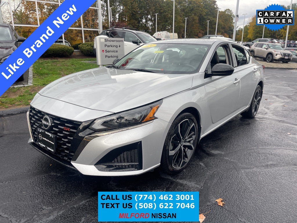 2024 Nissan Altima SR's photo