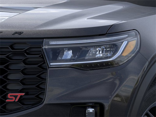 2025 Ford Explorer ST photo 16