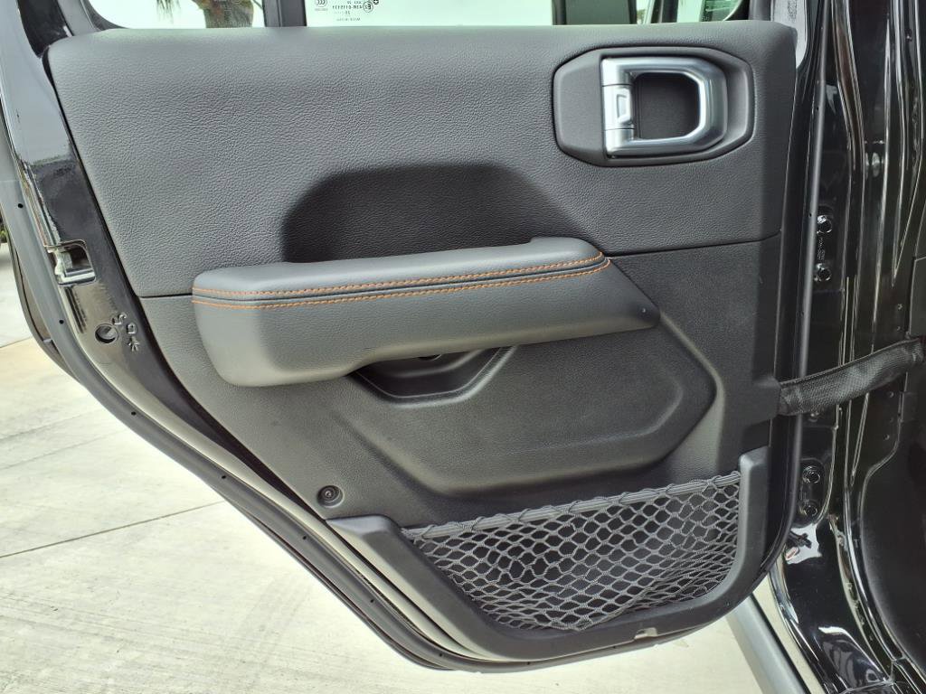 2020 Jeep Gladiator Mojave photo 14