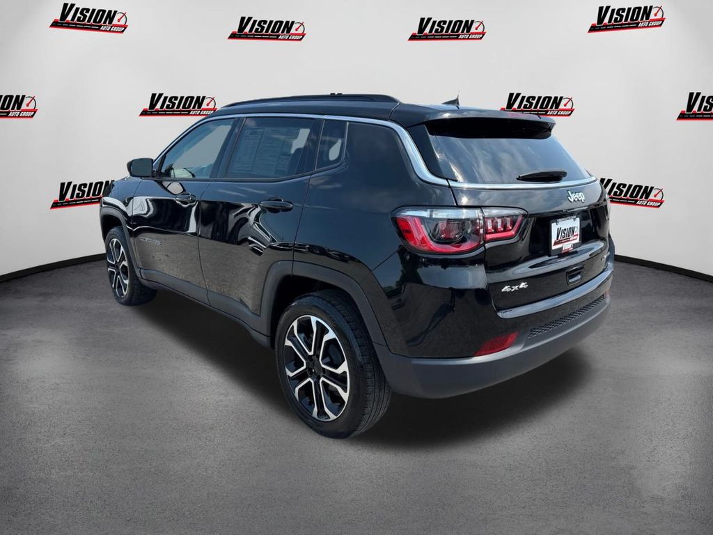 2022 Jeep Compass Limited photo 4