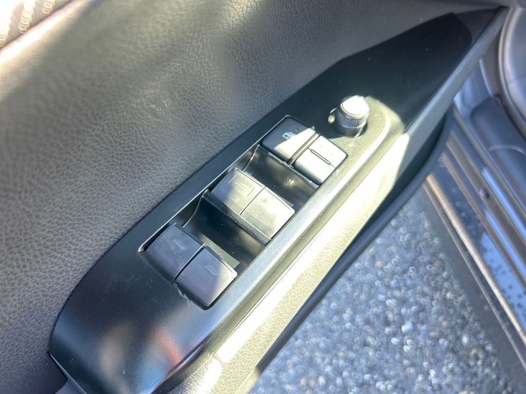2026 Toyota Camry SE photo 11