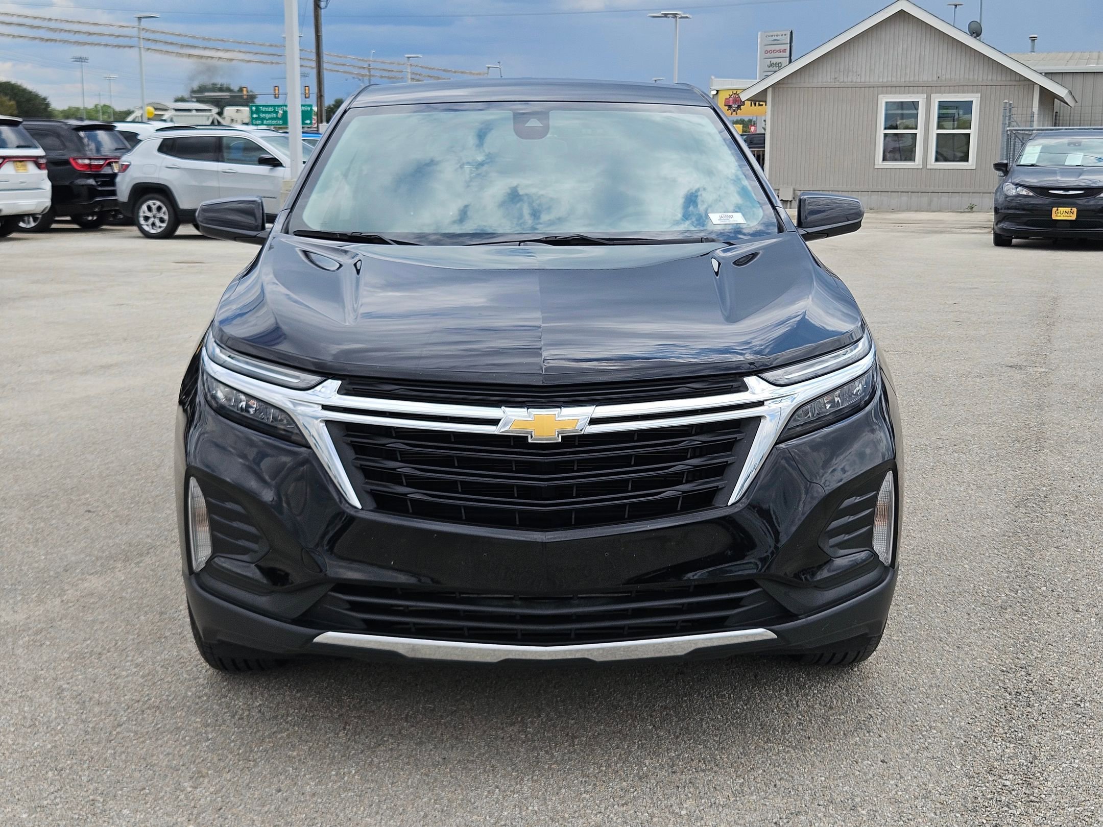 2023 Chevrolet Equinox LT photo 7