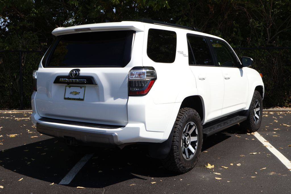2020 Toyota 4Runner TRD Off-Road photo 8