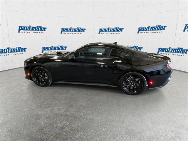 2025 Ford Mustang GT photo 7