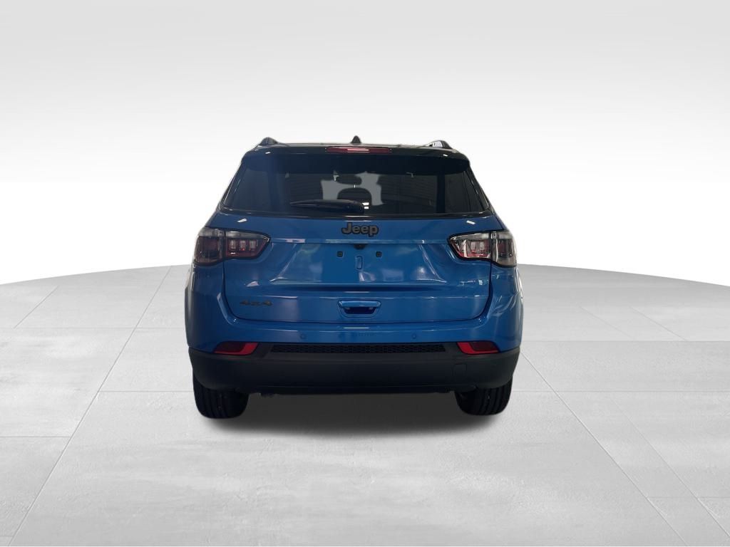 2025 Jeep Compass Limited photo 5
