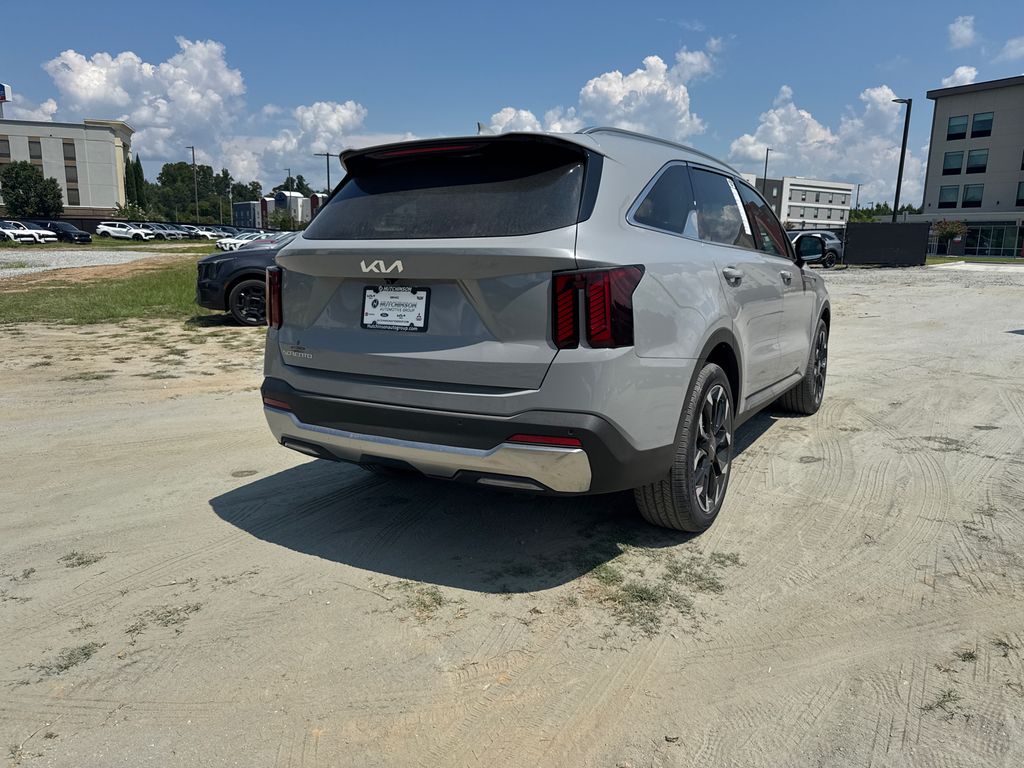 2026 Kia Sorento EX photo 3