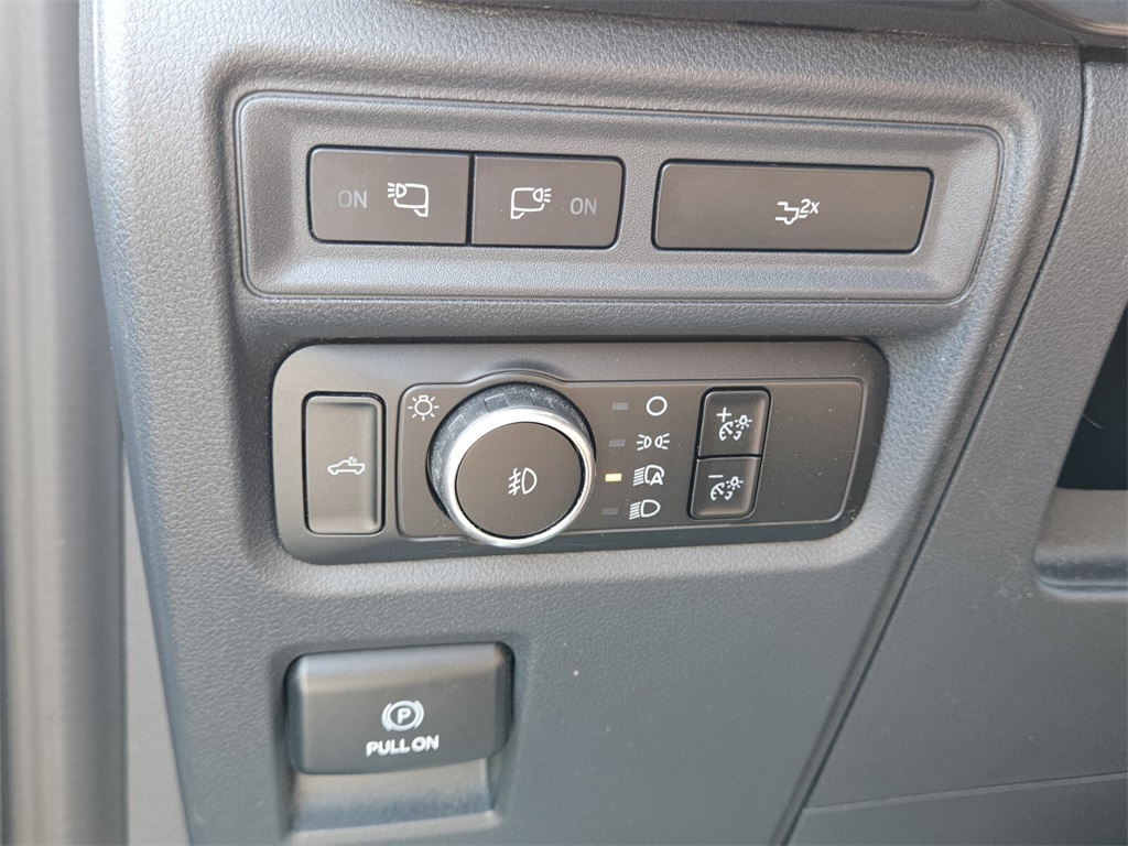2023 Ford F-150 XLT photo 26