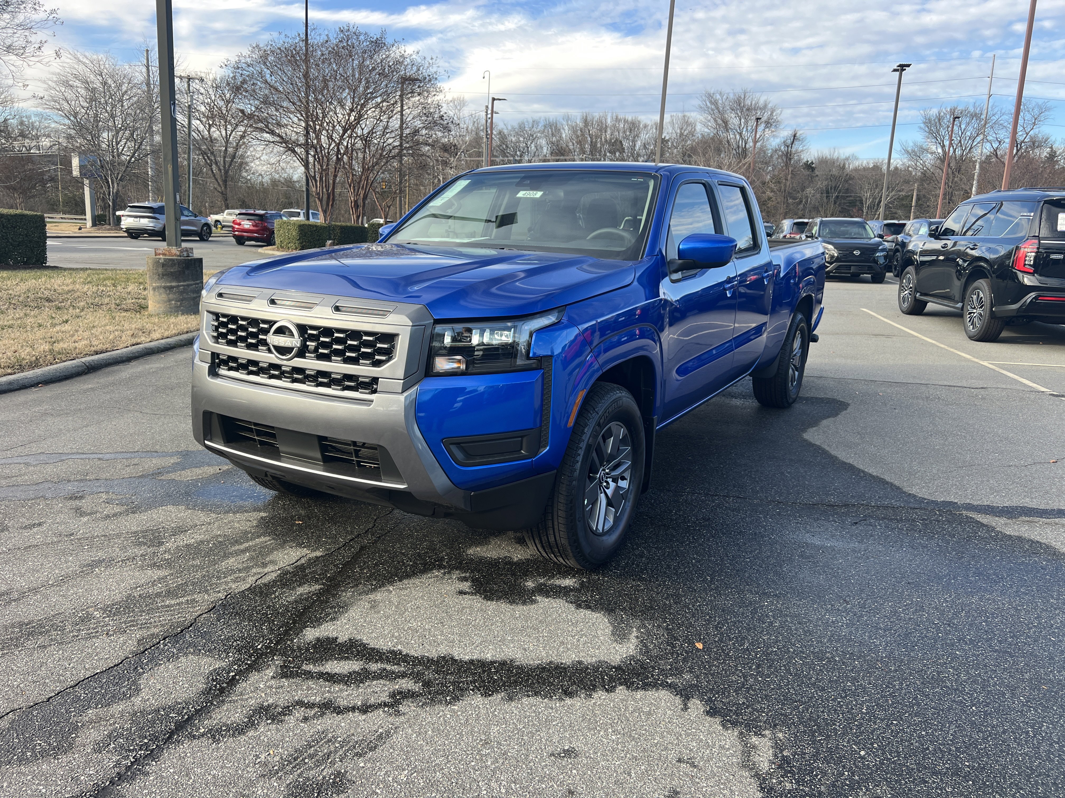 2026 Nissan Frontier SV's photo