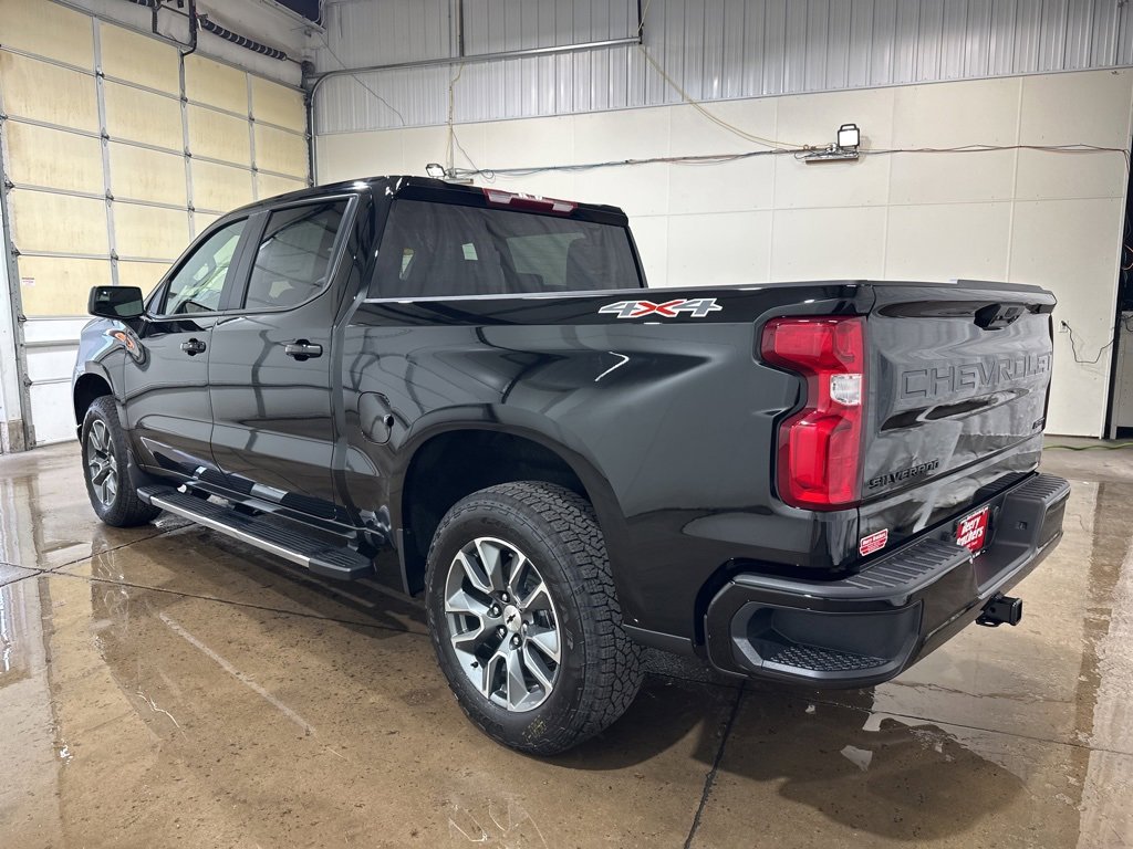 2026 Chevrolet Silverado 1500 RST photo 4