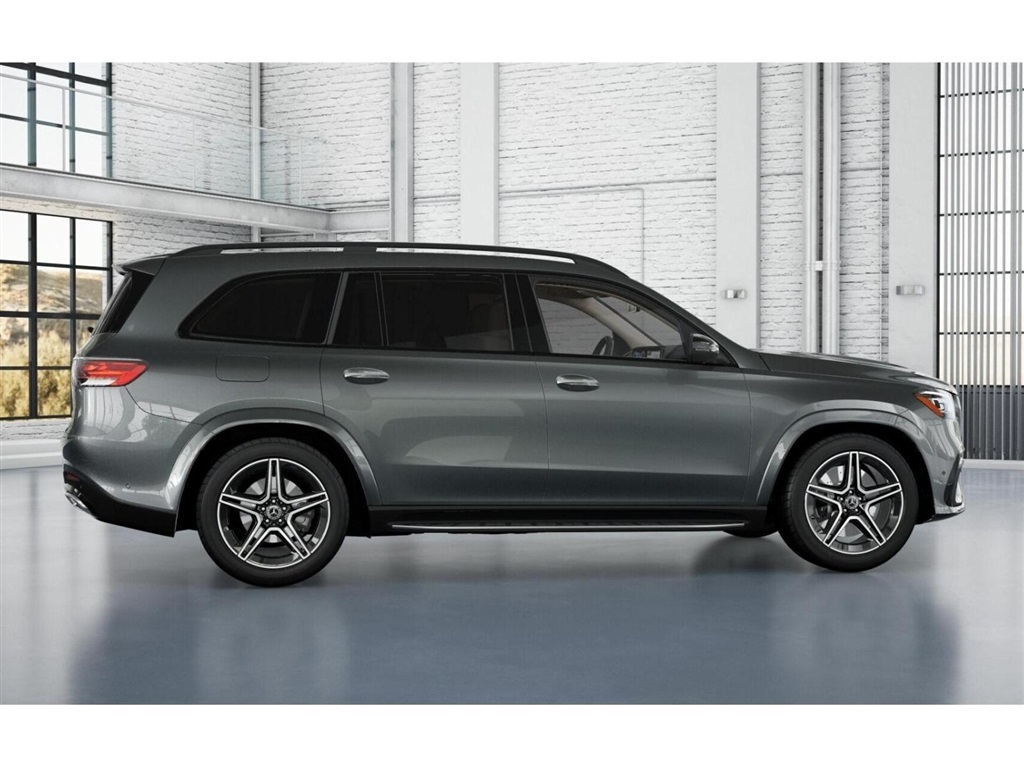 2026 Mercedes Benz GLS 450 4MATIC photo 16