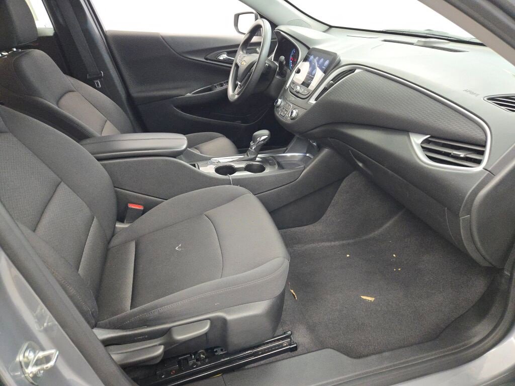 2023 Chevrolet Malibu 1LT photo 4