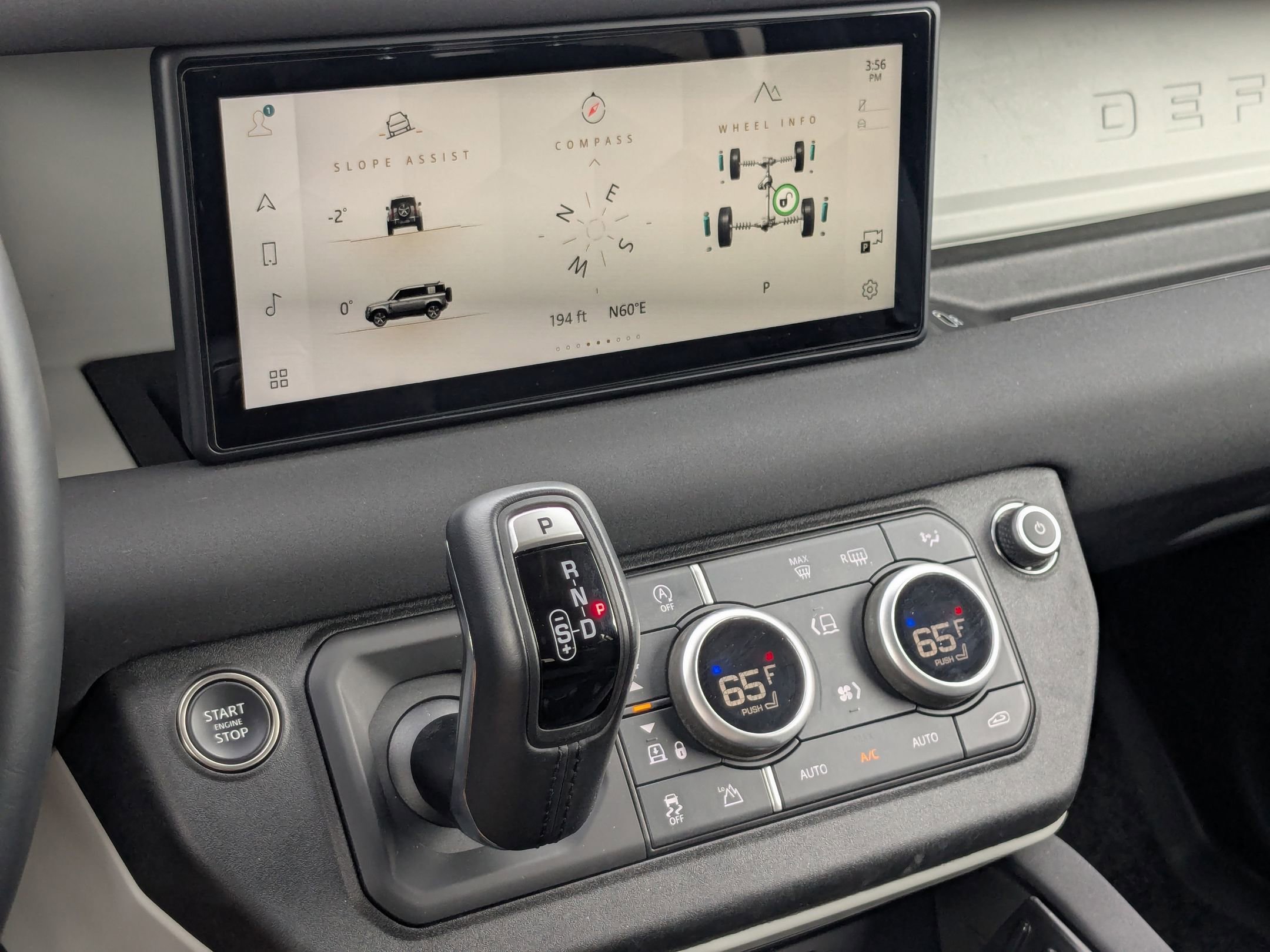2023 Land Rover Defender 110 photo 14