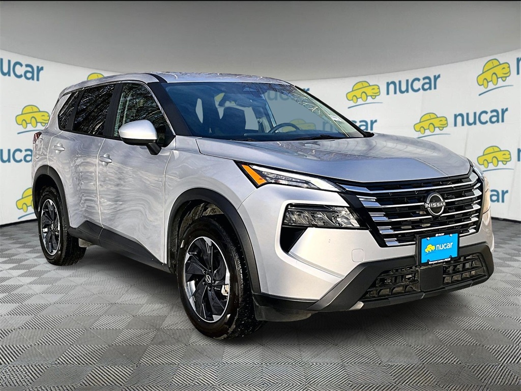 2025 Nissan Rogue SV's photo