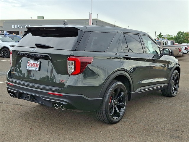 2022 Ford Explorer ST photo 3