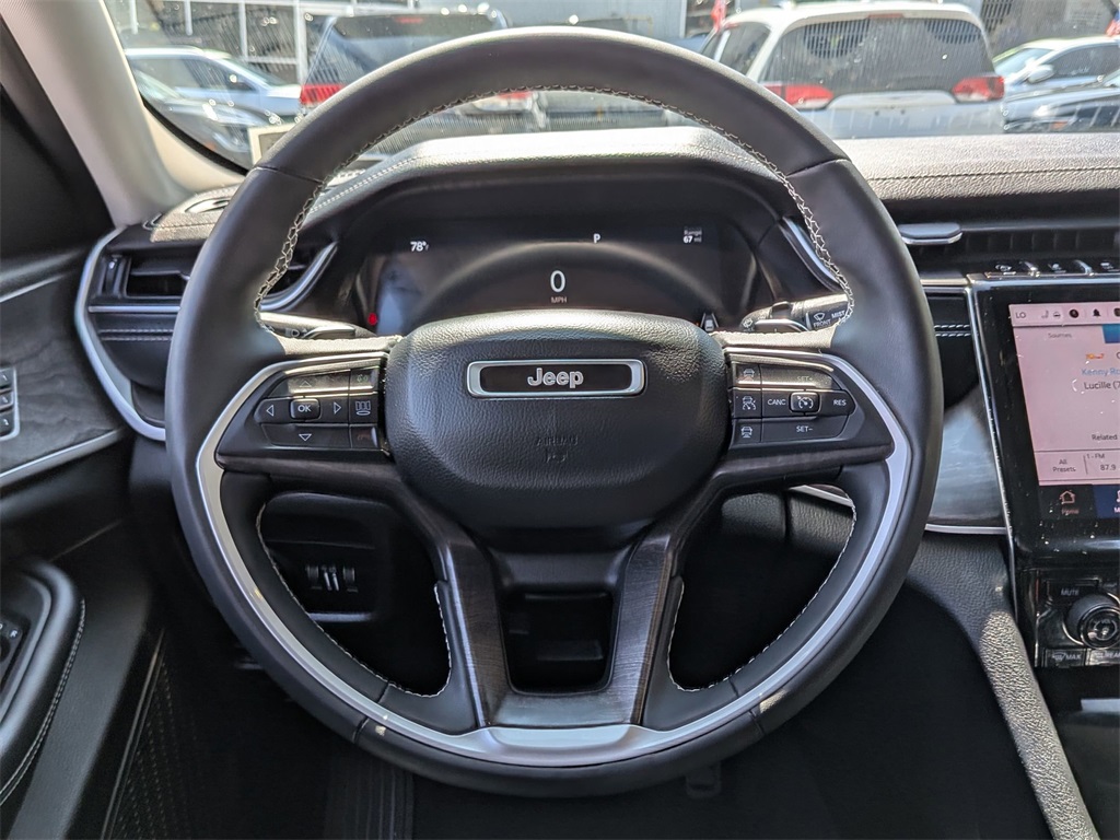 2023 Jeep Grand Cherokee Limited photo 11