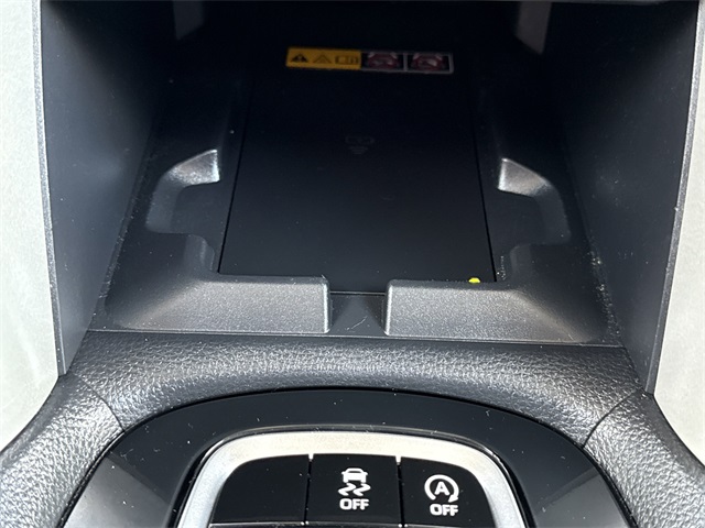 2024 Toyota Corolla Cross LE photo 27