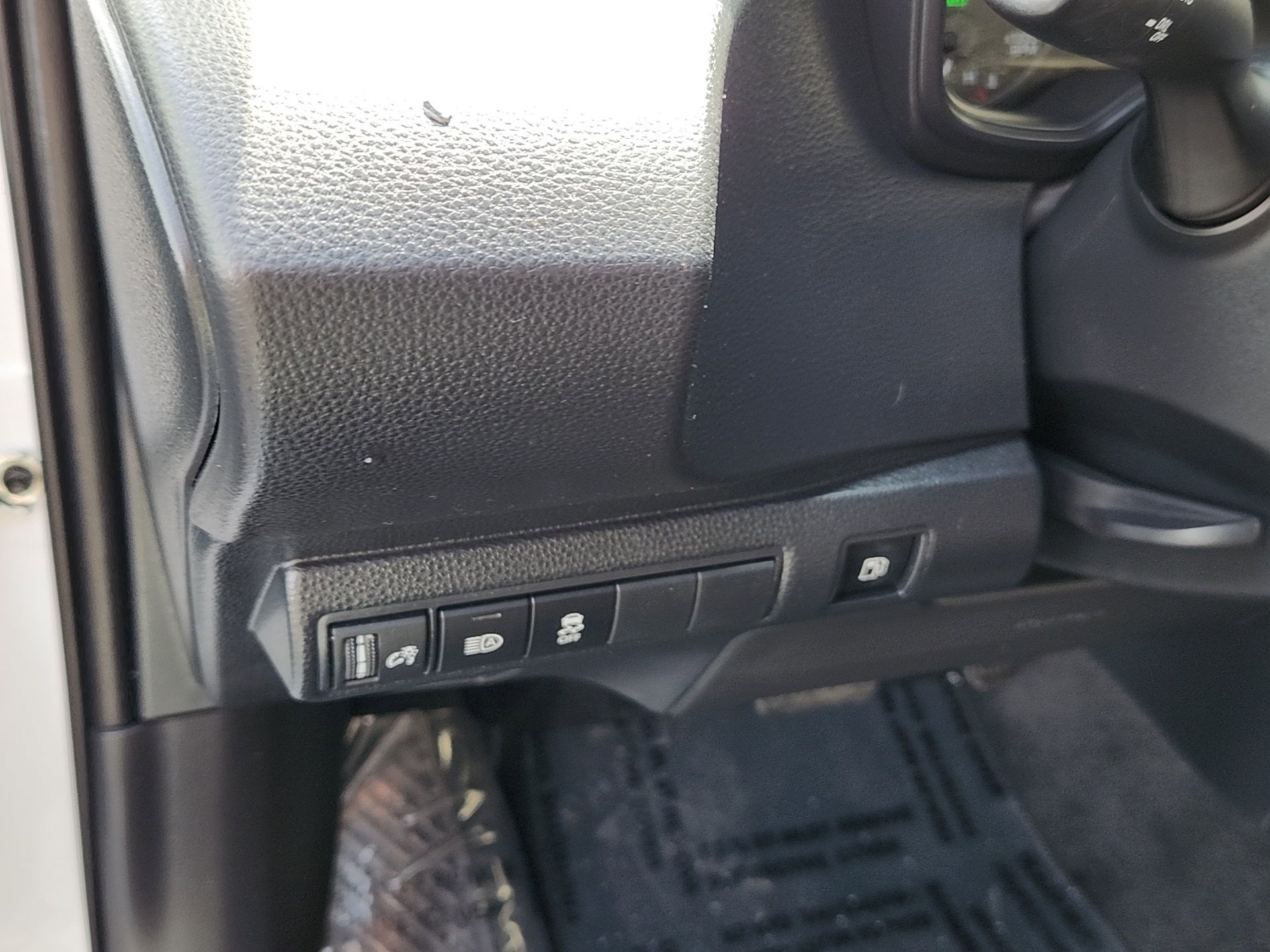 2024 Toyota Corolla Hybrid SE photo 12
