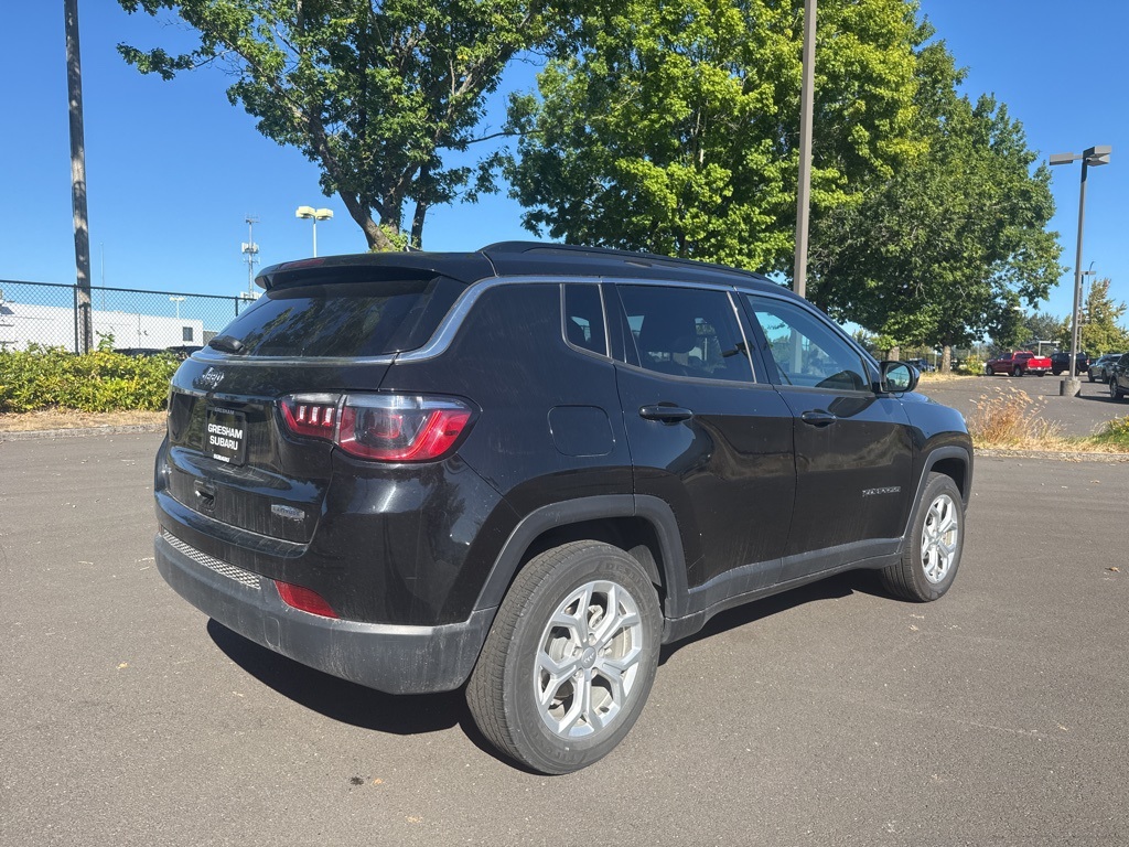 2024 Jeep Compass Latitude photo 6