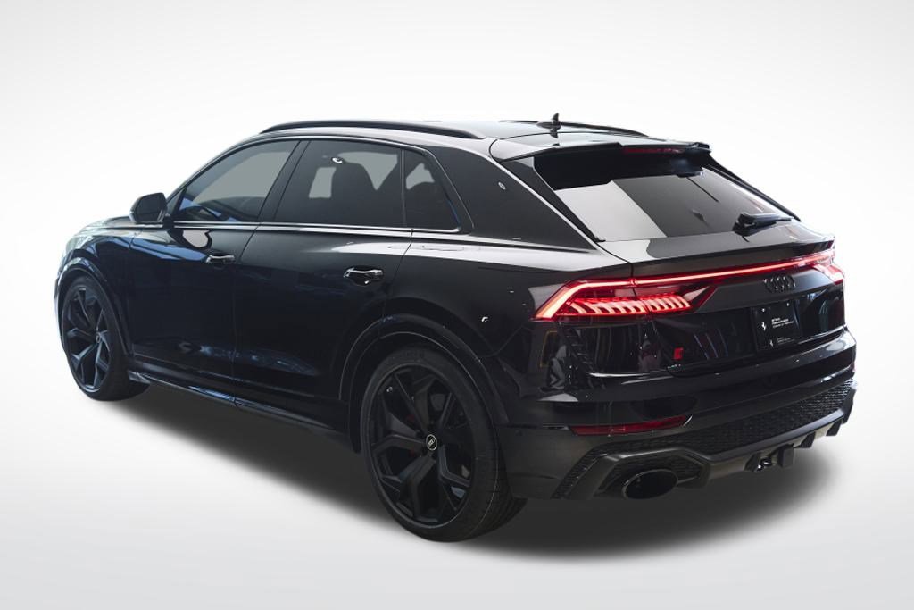 2021 Audi RS Q8 photo 3