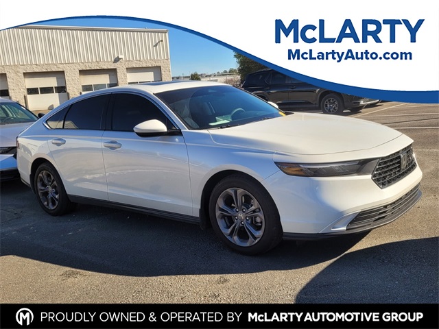 2024 Honda Accord EX's photo