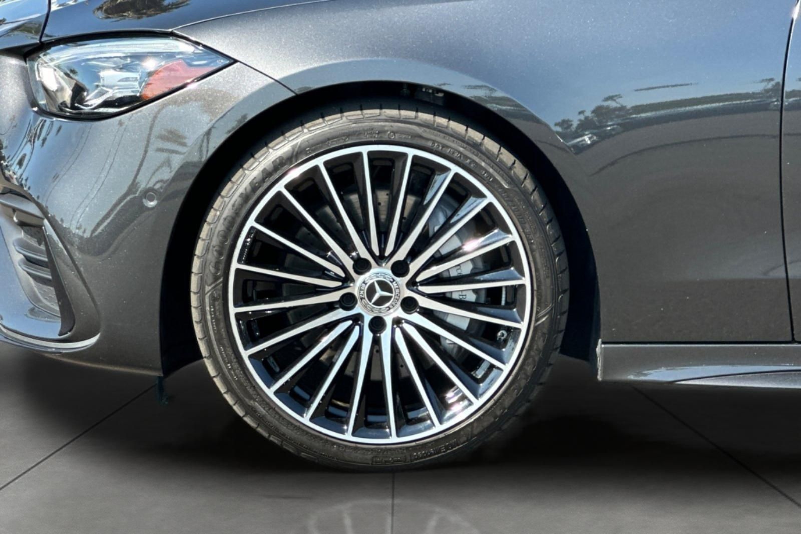 2023 Mercedes Benz C 300 photo 3