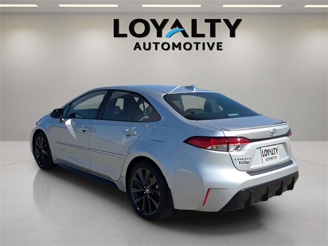 2025 Toyota Corolla SE photo 3