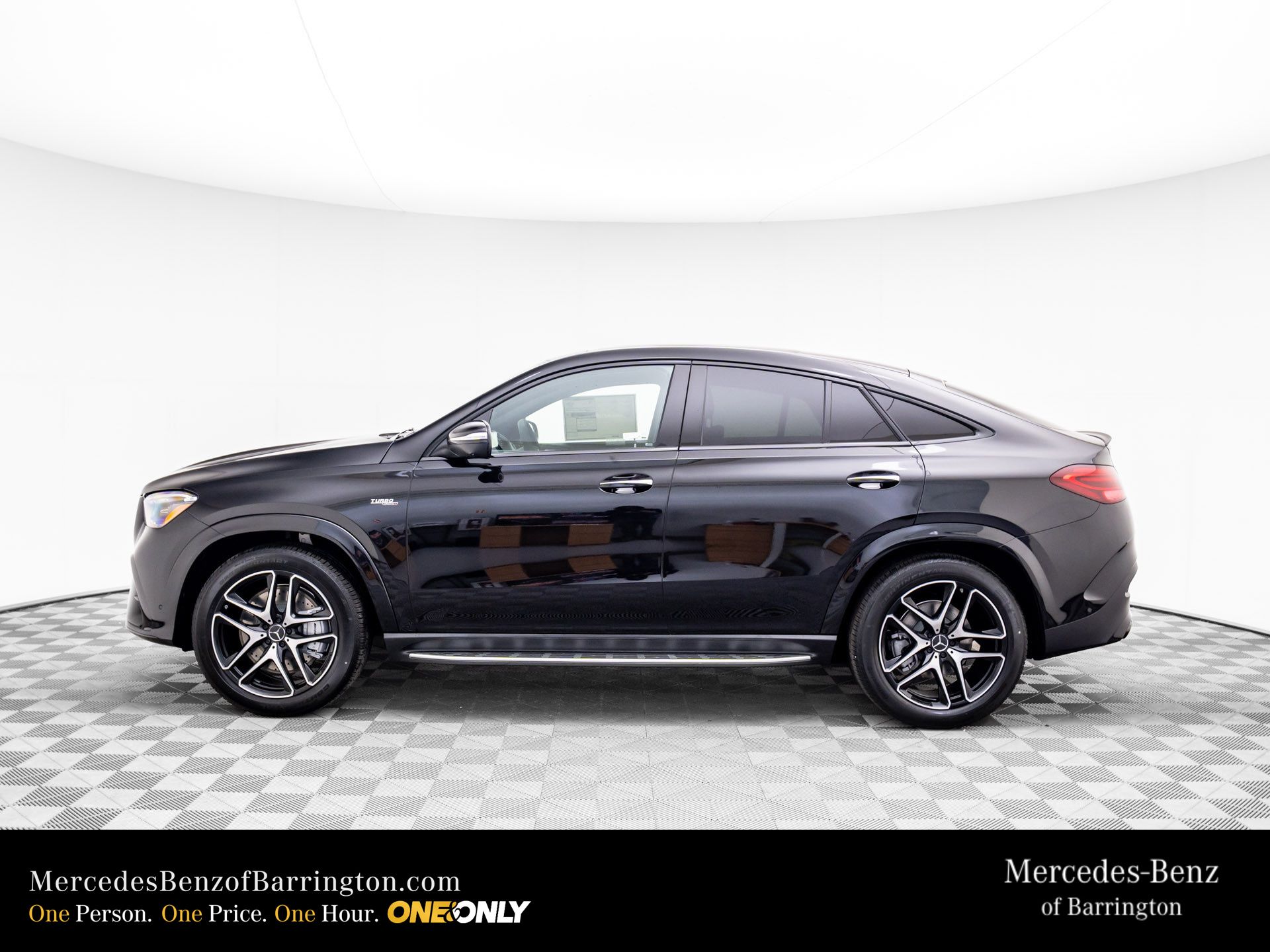 2025 Mercedes Benz GLE 53 AMG 4MATIC photo 2