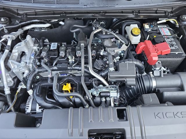 2026 Nissan Kicks SR photo 29