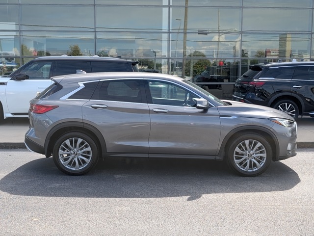 2025 Infiniti QX50 PURE photo 8