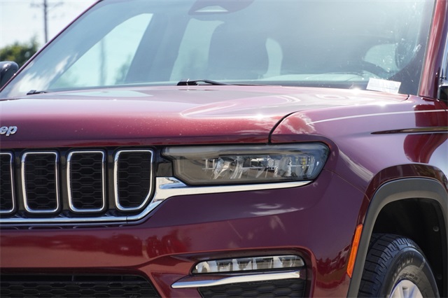 2022 Jeep Grand Cherokee Limited photo 3