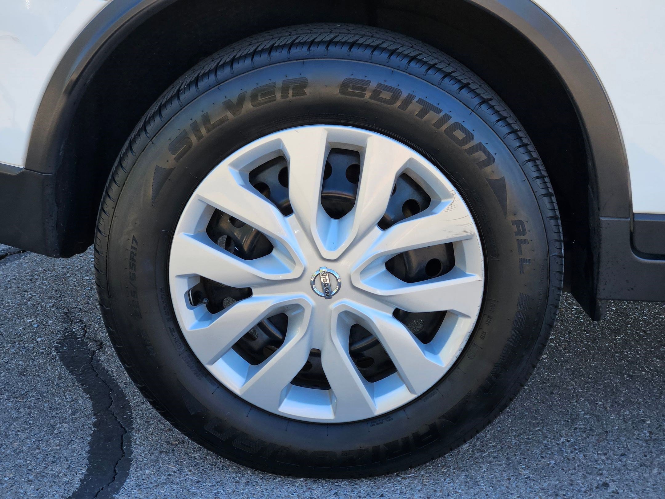 2016 Nissan Rogue S photo 11