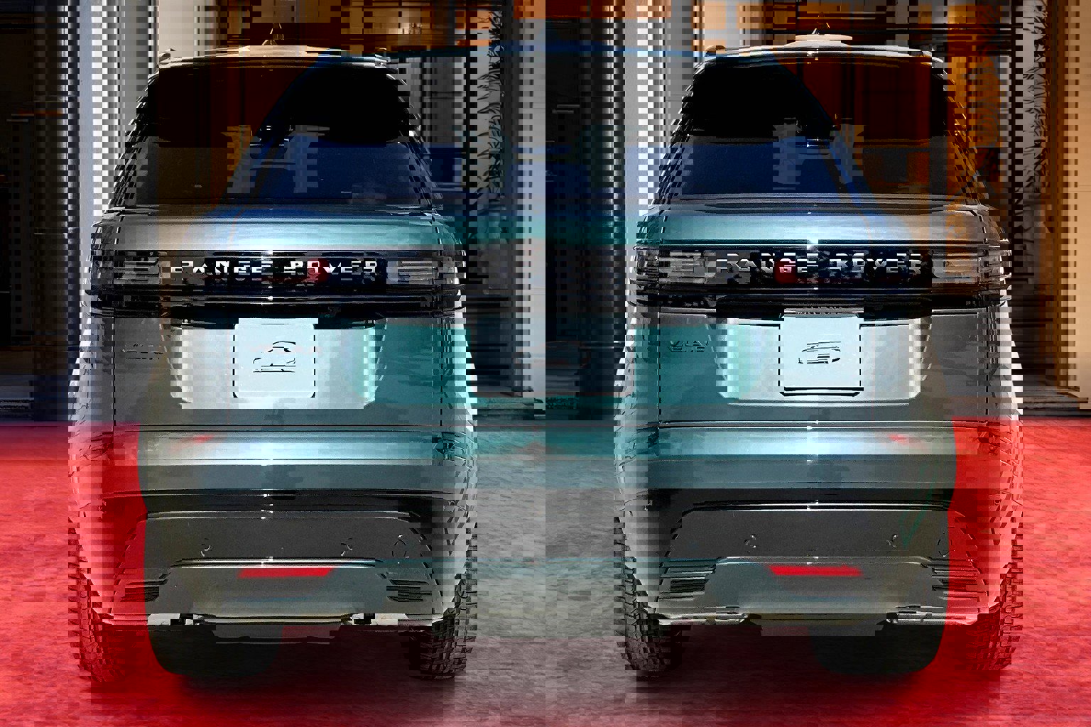 2026 Land Rover Range Rover Velar SE photo 3