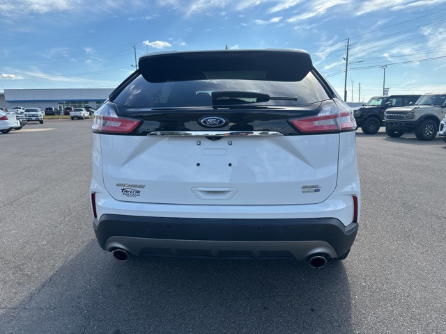 2019 Ford Edge SEL photo 18