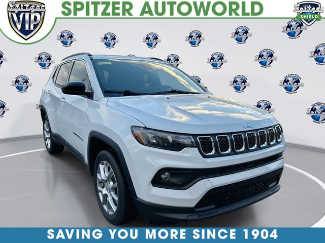 2024 Jeep Compass Latitude Lux's photo
