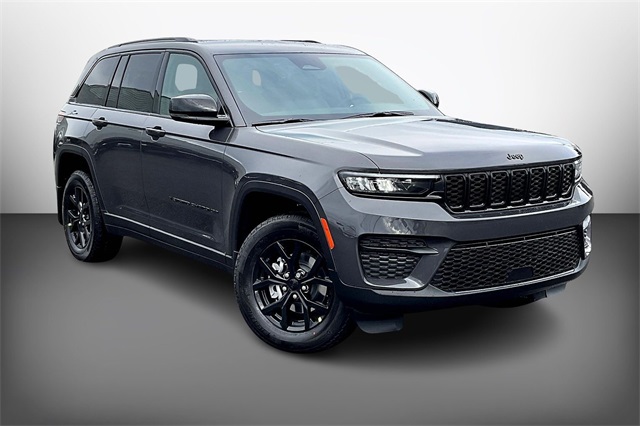 2025 Jeep Grand Cherokee Altitude's photo