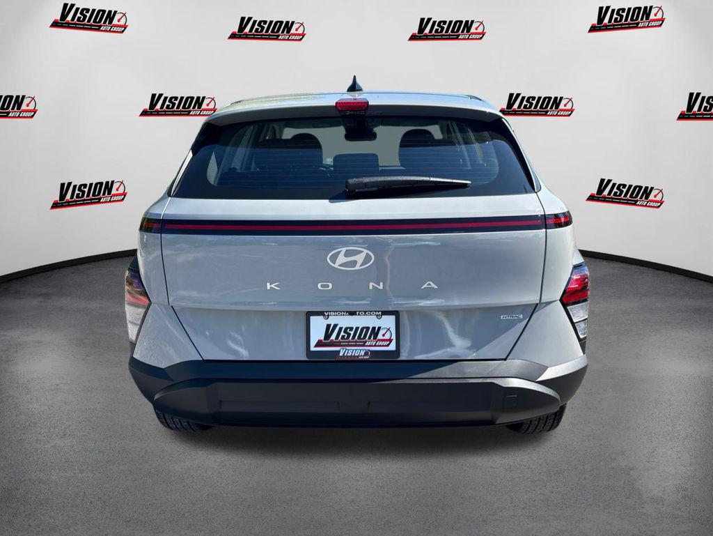 2026 Hyundai Kona SE photo 6