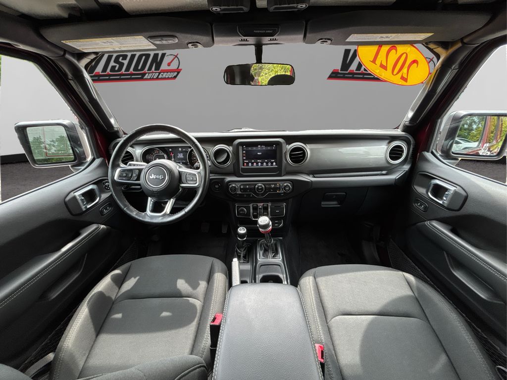 2021 Jeep Wrangler Unlimited Sahara photo 23
