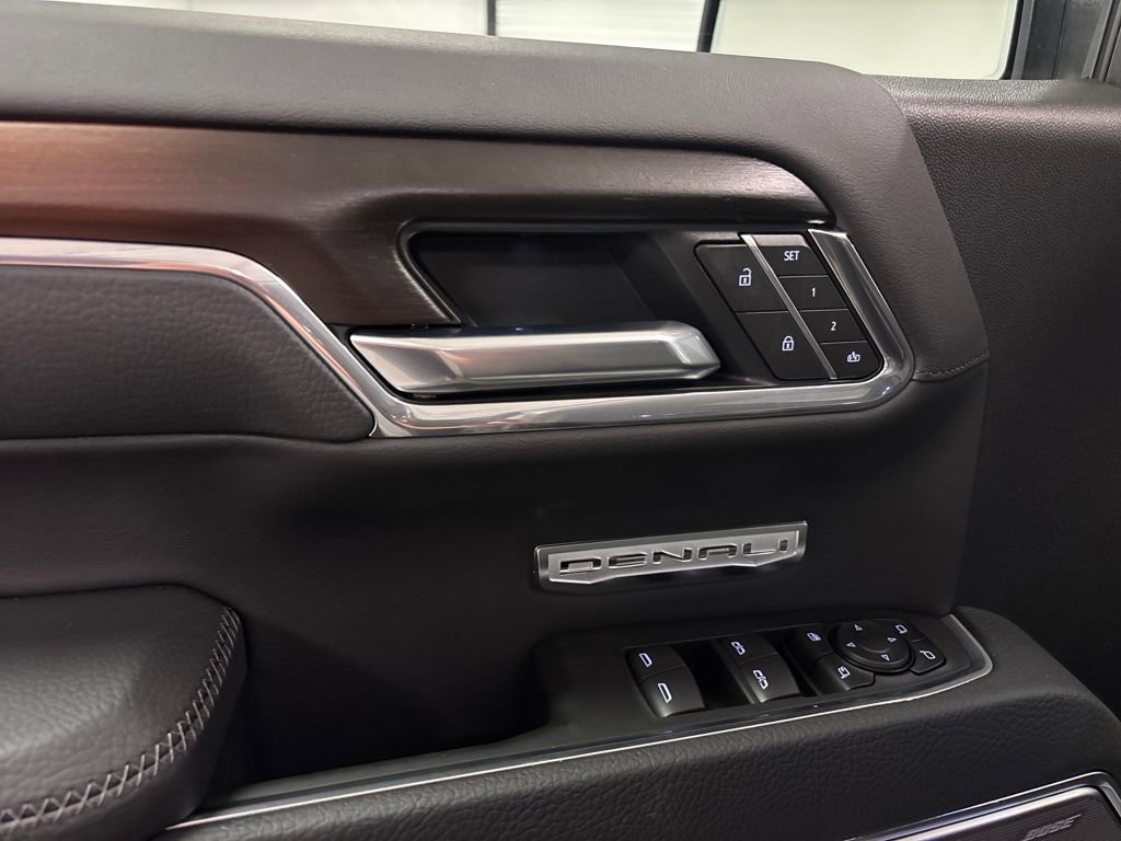 2026 Gmc Sierra 1500 Denali photo 16