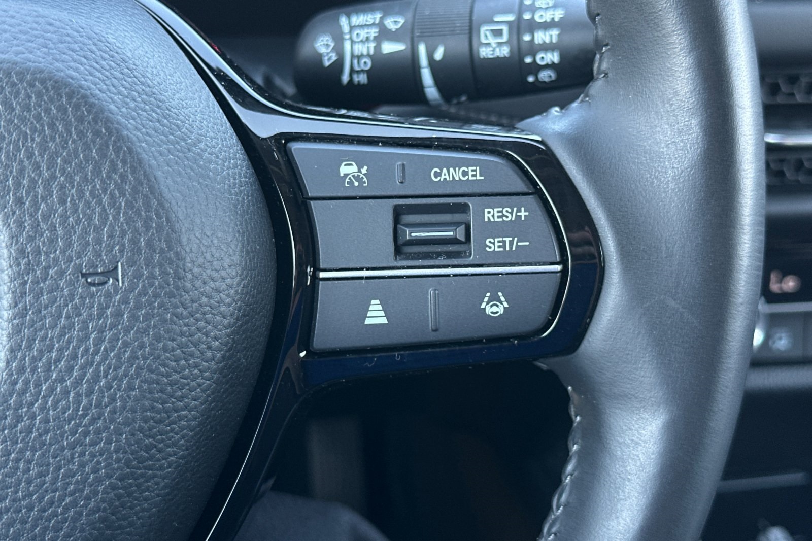 2024 Honda HR-V EX-L photo 32