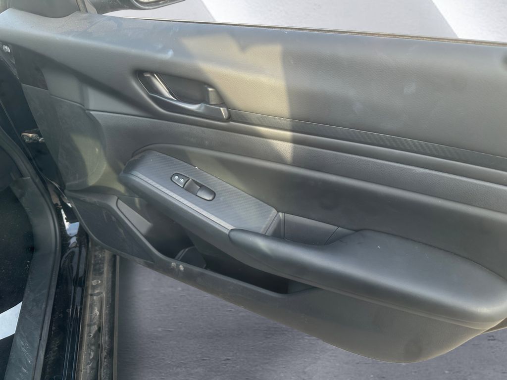 2025 Nissan Altima 2.5 S photo 13