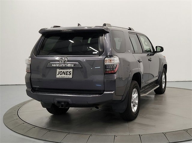 2021 Toyota 4Runner SR5 photo 6