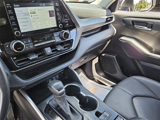 2022 Toyota Highlander XLE photo 19