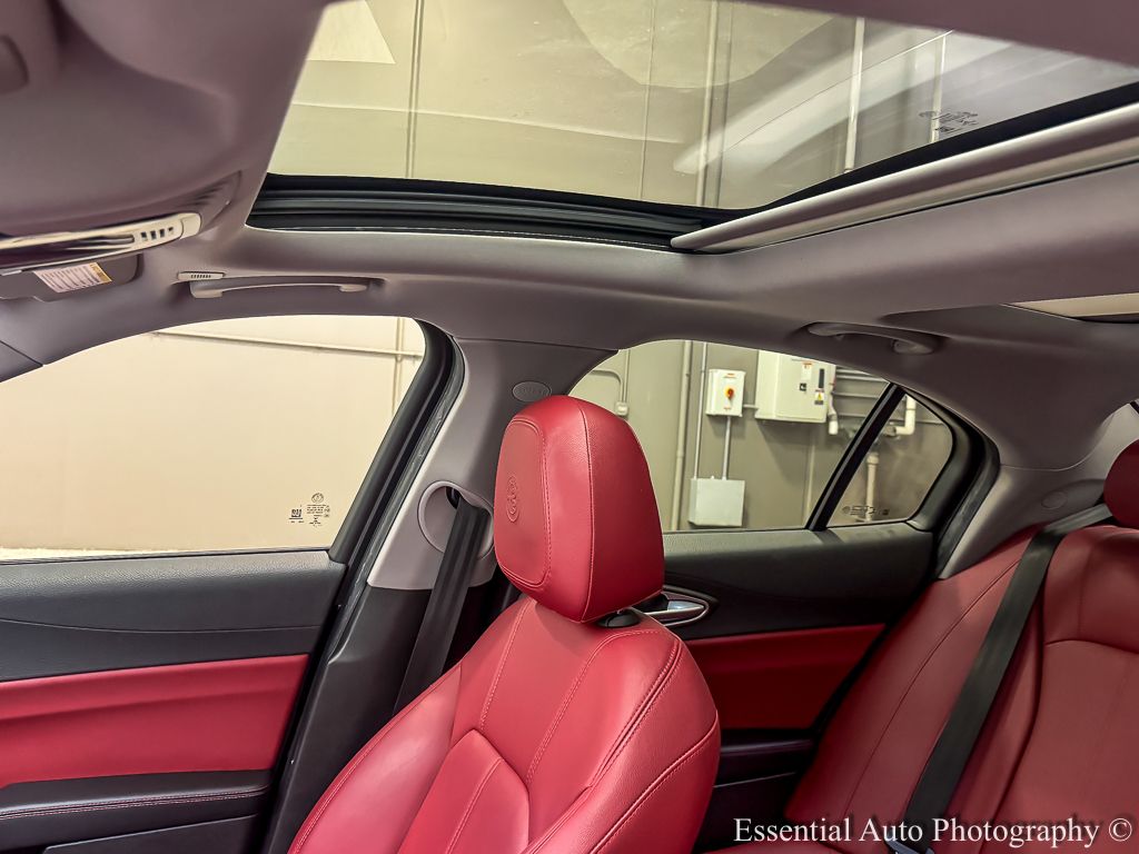 2021 ALFA ROMEO GIULIA (952) - Image 10