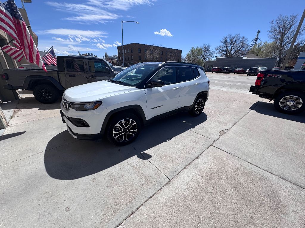 2024 Jeep Compass Limited photo 4